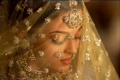 aishwarya-rai-wedding-dresses-68-18 Aishwarya rai wedding dresses