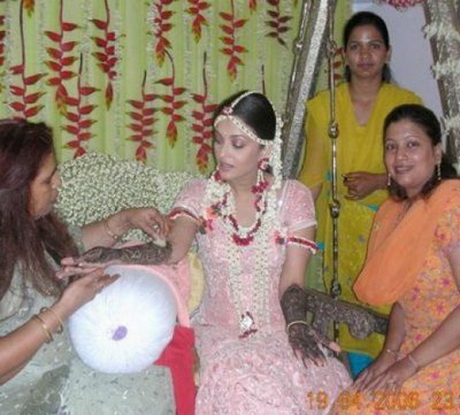 aishwarya-rai-wedding-dresses-68-3 Aishwarya rai wedding dresses