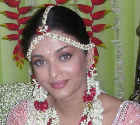 aishwarya-rai-wedding-dresses-68-8 Aishwarya rai wedding dresses