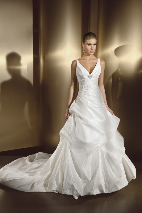 bridal-gowns-with-straps-21-4 Bridal gowns with straps