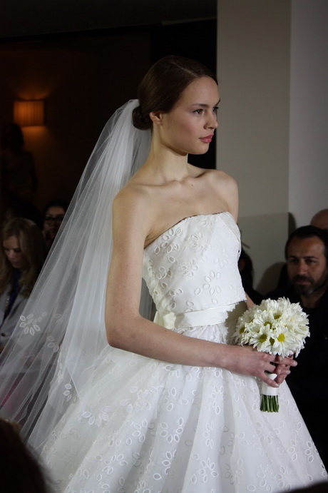 carolina-herrera-bridal-gowns-47-17 Carolina herrera bridal gowns