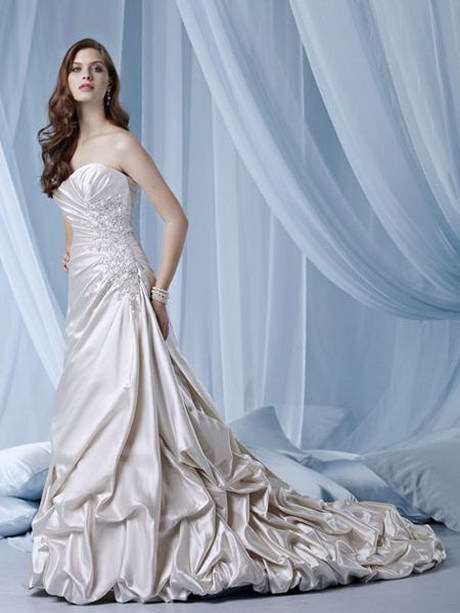designer-wedding-gowns-for-less-46-15 Designer wedding gowns for less