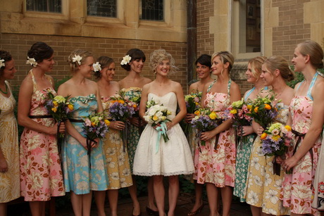 floral-print-bridesmaid-dresses-57-8 Floral print bridesmaid dresses