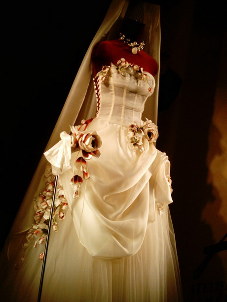italian-wedding-gowns-37 Italian wedding gowns