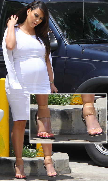 kim-kardashian-high-heels-07-2 Kim kardashian high heels