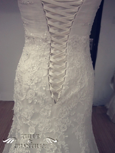 lace-up-wedding-dresses-58-8 Lace up wedding dresses