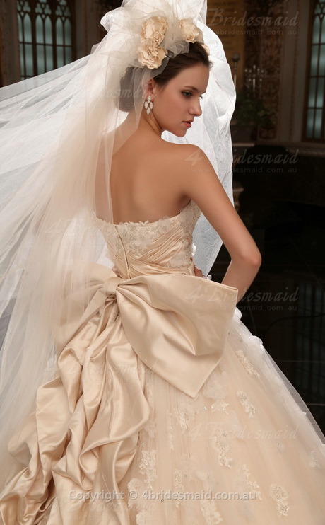 luxury-bridal-gowns-03-15 Luxury bridal gowns