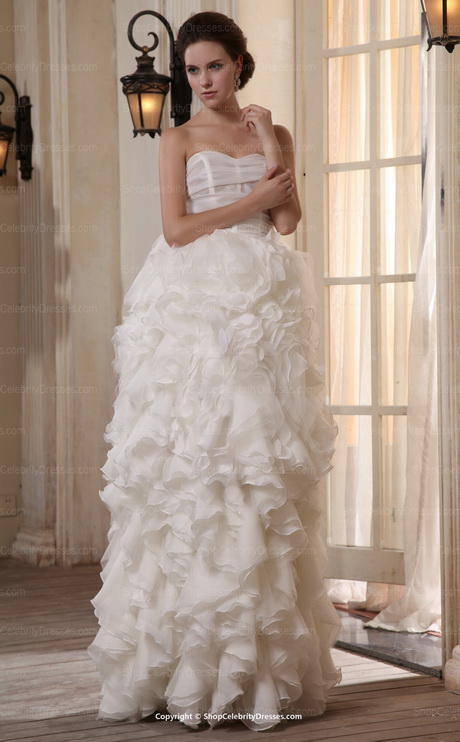luxury-wedding-gowns-26-17 Luxury wedding gowns