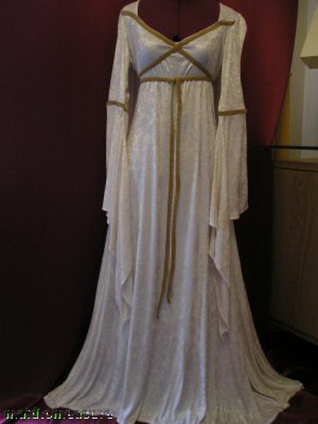 medieval-bridesmaid-dresses-42-17 Medieval bridesmaid dresses
