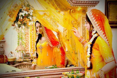mehndi-bridal-dresses-05-11 Mehndi bridal dresses