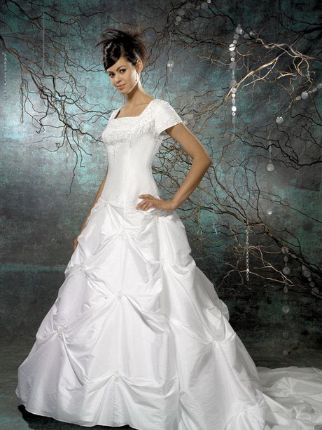 modest-wedding-gowns-with-sleeves-45-9 Modest wedding gowns with sleeves