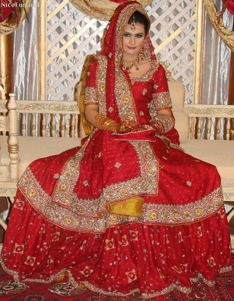 pakistani-bridal-dresses-pictures-37-20 Pakistani bridal dresses pictures