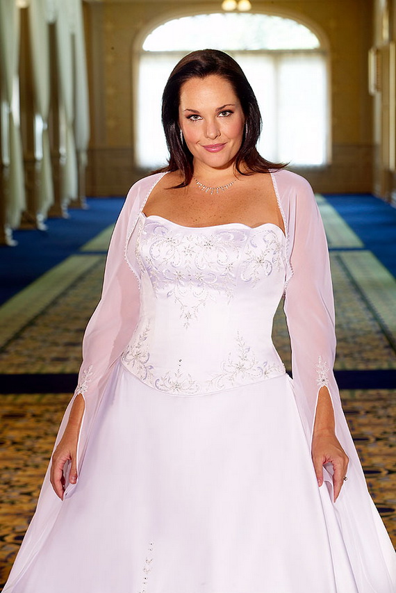 plus-size-wedding-dresses-with-sleeves-15 Plus size wedding dresses with sleeves