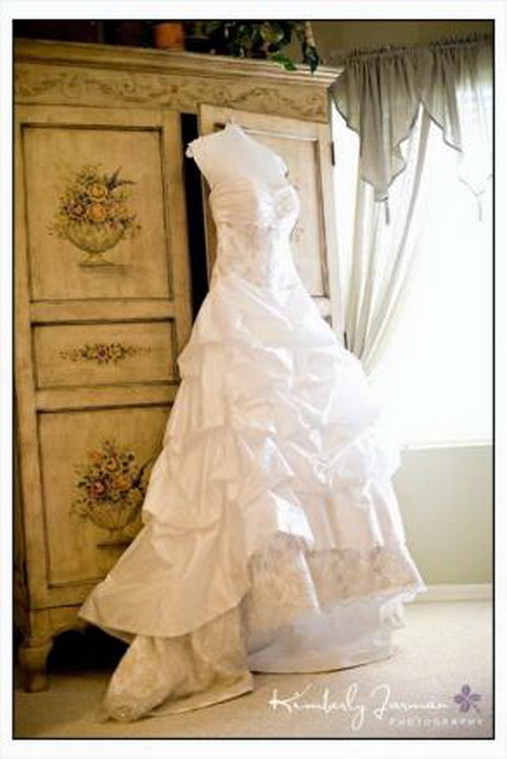 preowned-wedding-gowns-93-10 Preowned wedding gowns
