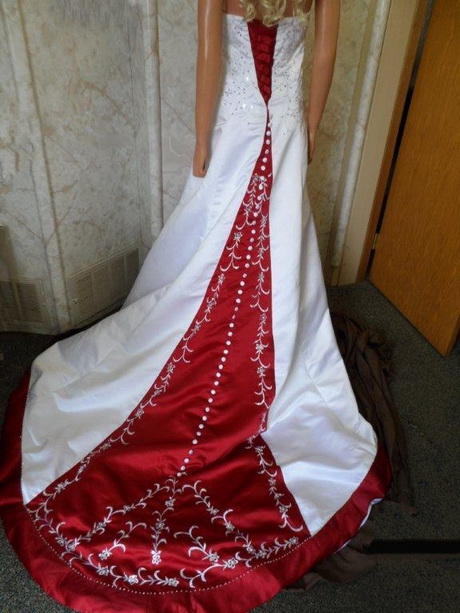 red-and-white-wedding-dress-54-12 Red and white wedding dress