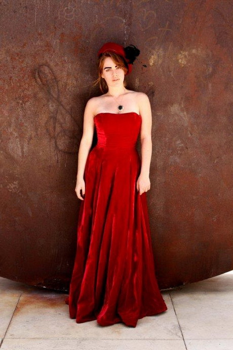 red-velvet-dress-29-10 Red velvet dress