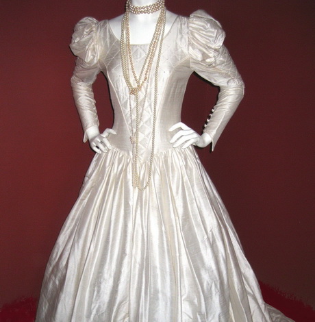 renaissance-bridal-gowns-94-8 Renaissance bridal gowns