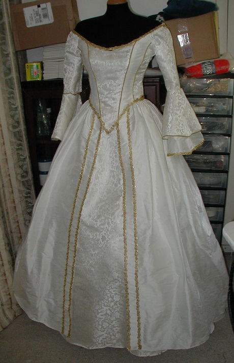 renaissance-bridal-gowns-94-9 Renaissance bridal gowns