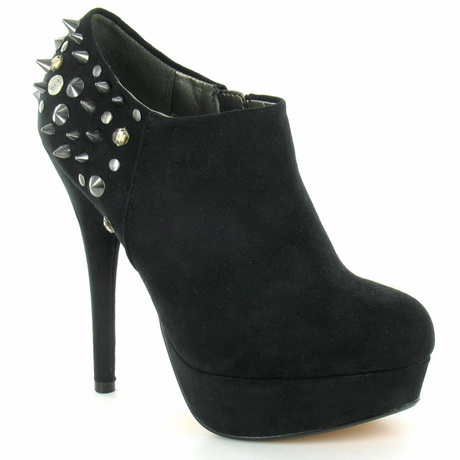 studded-high-heels-10-15 Studded high heels