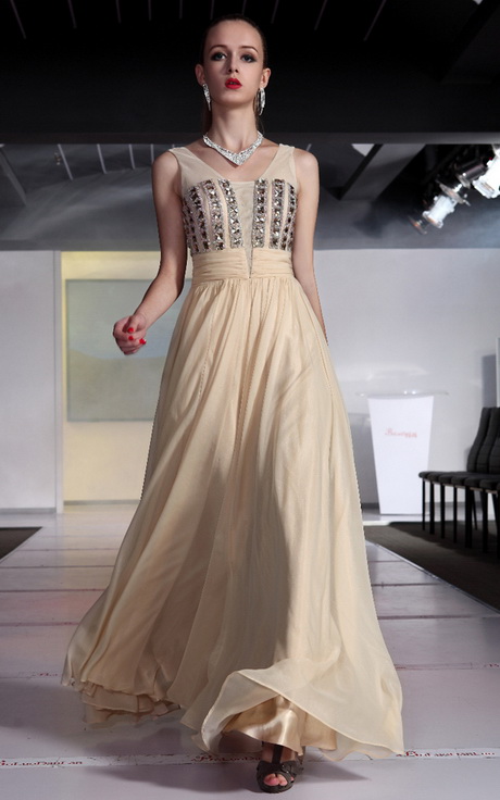 tall women's formal wear
