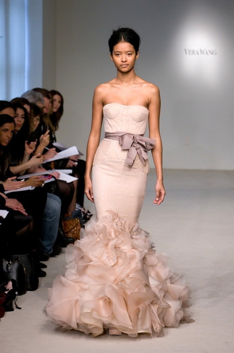 vera-wang-beach-wedding-dresses-16-15 Vera wang beach wedding dresses