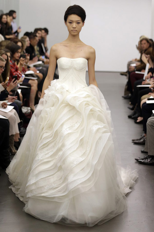 vera-wang-wedding-dresses-2013-15 Vera wang wedding dresses 2013