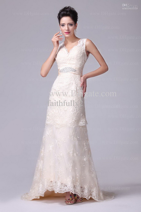 Vintage Lace Light Beige V Neck Prom Dresses Cour Train Formal Gowns ...