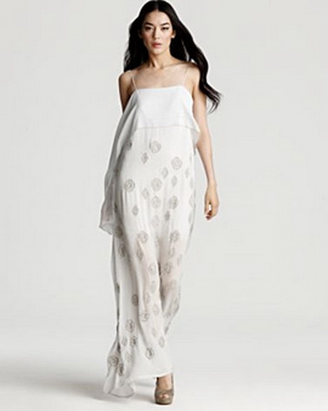 Beach-worthy Wedding Dresses: Goddess Style Gowns. With flowy fabrics ...