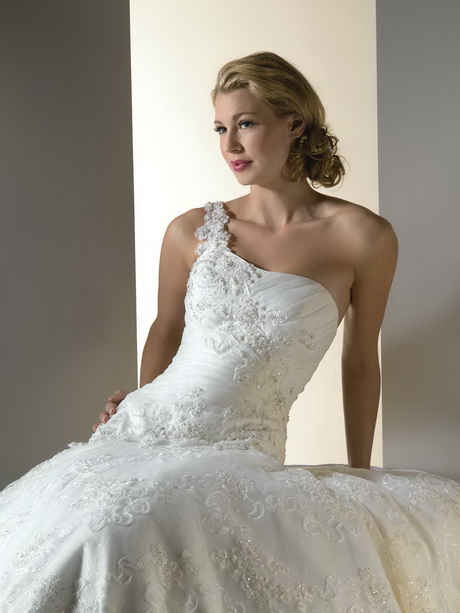 wedding-gowns-with-lace-89-15 Wedding gowns with lace