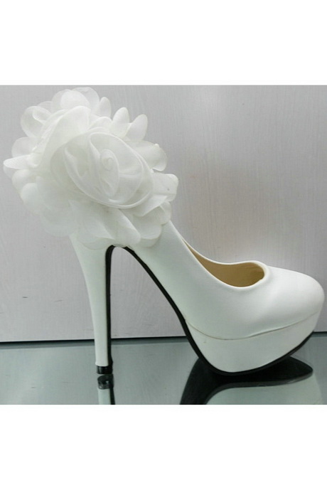 white-high-heels-shoes-23-6 White high heels shoes