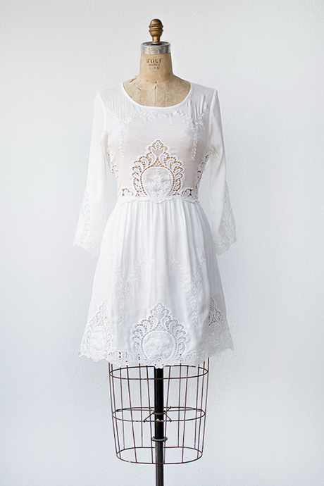 White Dresses Vintage 29
