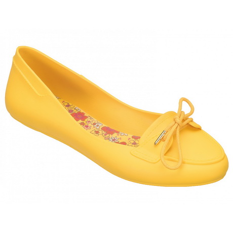 yellow-pumps-35-12 Yellow pumps