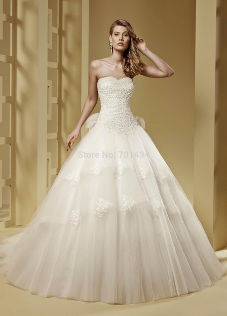 designer-bridal-gowns-2015-26-18 Designer bridal gowns 2015