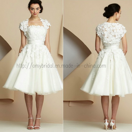 short-wedding-dress-with-sleeves-17_19 Short wedding dress with sleeves