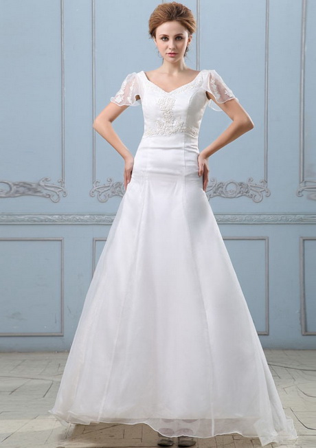 wedding-dresses-for-short-brides-49_17 Wedding dresses for short brides