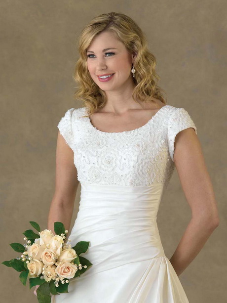 wedding-dresses-with-short-sleeves-07_19 Wedding dresses with short sleeves