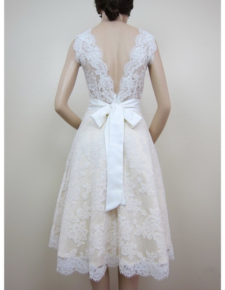 knee-length-lace-wedding-dress-68_13 Knee length lace wedding dress