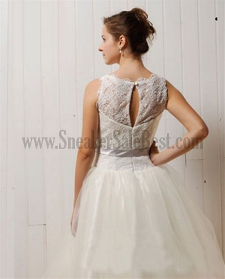 knee-length-lace-wedding-dress-68_15 Knee length lace wedding dress