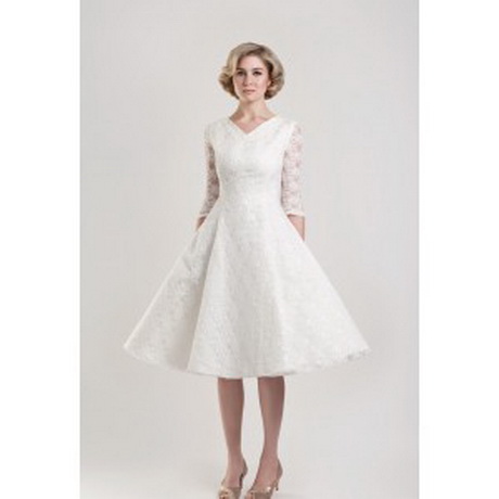 knee-length-lace-wedding-dress-68_18 Knee length lace wedding dress