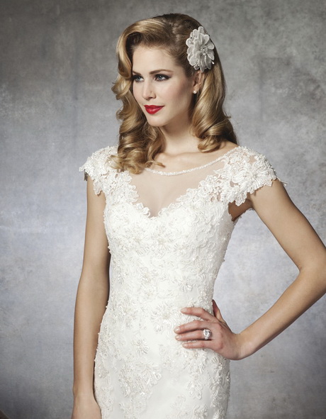 lace-wedding-dress-sleeves-61_13 Lace wedding dress sleeves