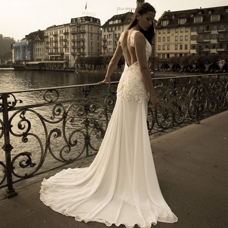 lace-wedding-dresses-with-open-back-41_15 Lace wedding dresses with open back
