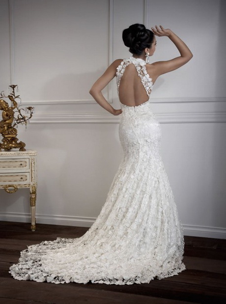 lace-wedding-dresses-with-open-back-41_19 Lace wedding dresses with open back