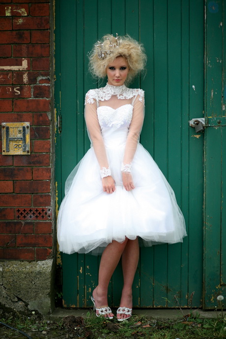 short-tulle-wedding-dress-47_15 Short tulle wedding dress