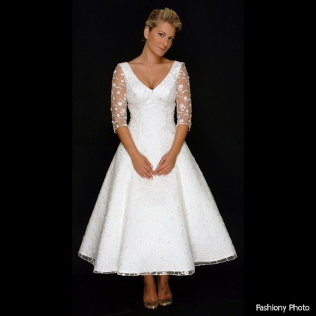 http://natalet.com/images3/short-wedding-dresses-for-older-brides/short-wedding-dresses-for-older-brides-58_6.jpg