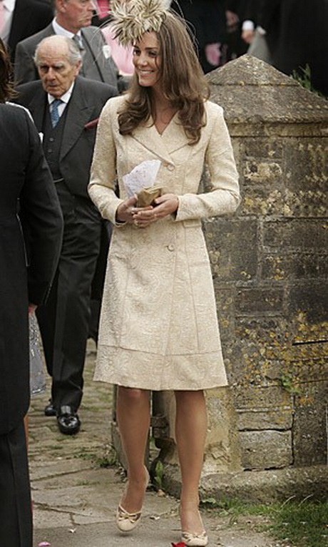 wedding guest celebrity outfits
