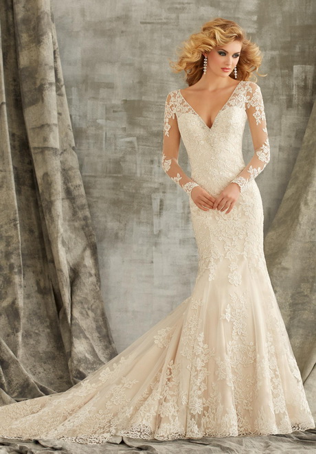 lace-wedding-dresses-with-long-sleeves-96_17 Lace wedding dresses with long sleeves