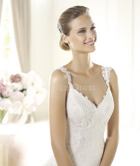 lace-wedding-dresses-with-straps-28_8 Lace wedding dresses with straps