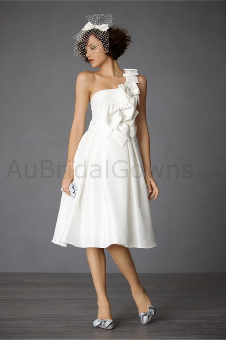 one-shoulder-short-wedding-dress-20_5 One shoulder short wedding dress