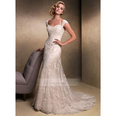 slim-lace-wedding-dress-81 Slim lace wedding dress
