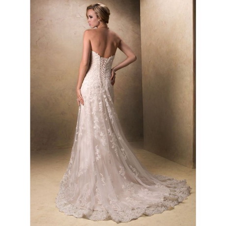 slim-lace-wedding-dress-81_10 Slim lace wedding dress